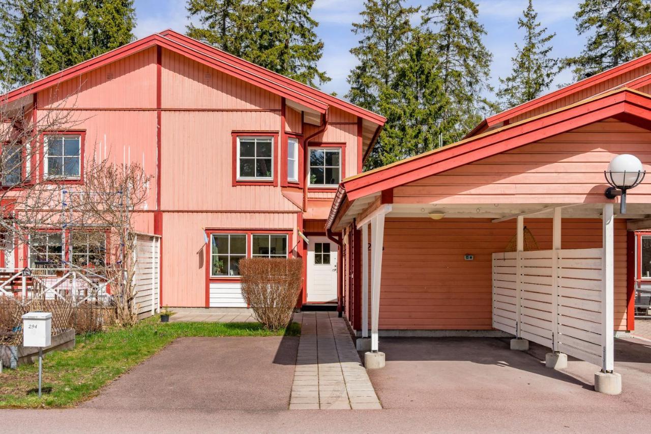 Uppsala Large Family Home Beside Forest Exterior photo